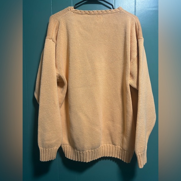 Women’s Gap Sweatshirt - Picture 2 of 3